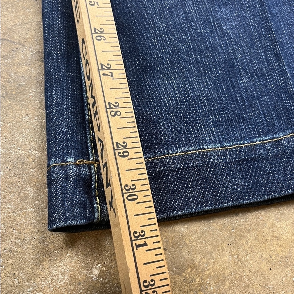 Express Dark Blue Eva Fit and Flare trouser Jeans
Size: 10s (See measurement) - Picture 7 of 9